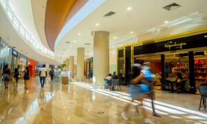 corredor do Shopping Grande Rio