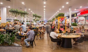 Praça de Alimentação do Shopping Metropole